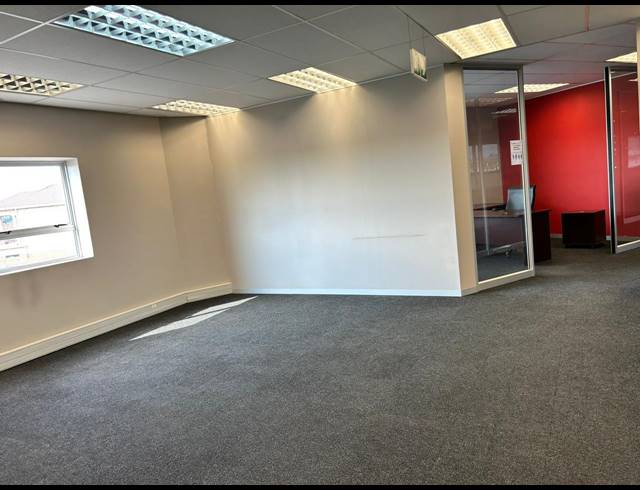 500M² OFFICE TO LET IN KEW
